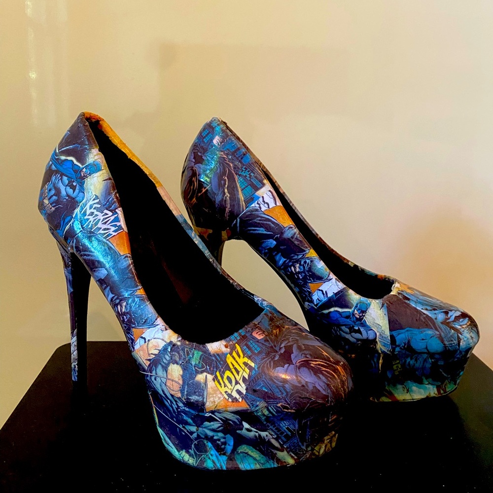 Batman comic book heels, size 8.5